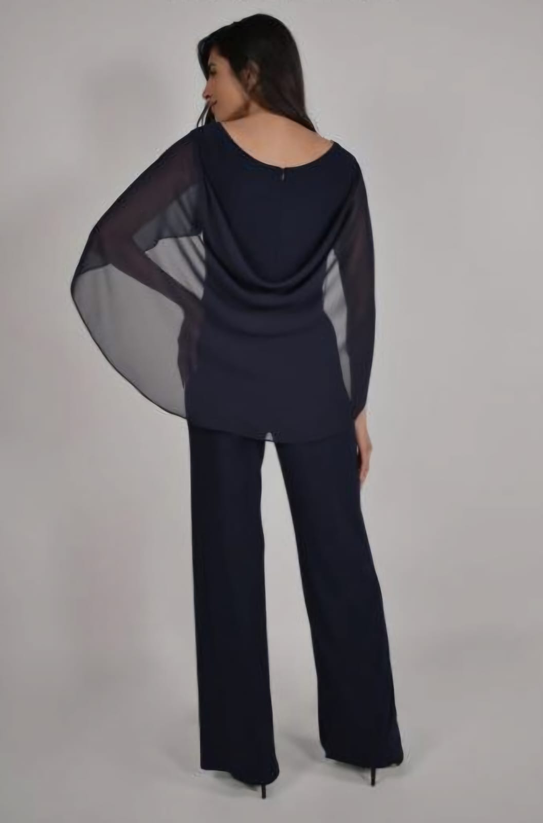 ROBE REF :22010625C – Image 3
